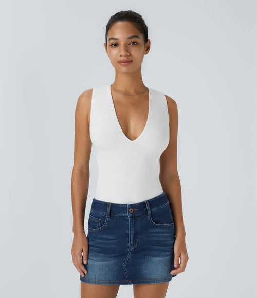 V-neck backless bodysuit with crossed straps